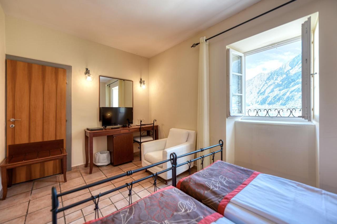 Hotel Splendido Котор Екстериор снимка