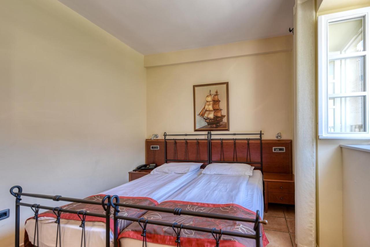 Hotel Splendido Котор Екстериор снимка