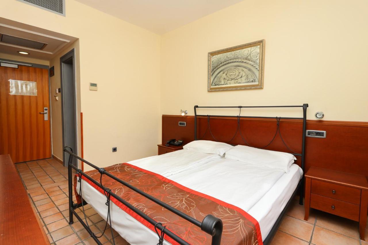 Hotel Splendido Котор Екстериор снимка